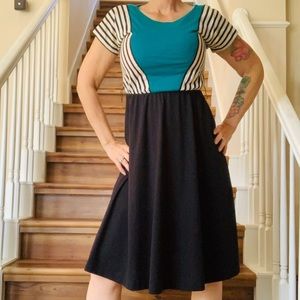 Vintage 80’s Short Sleeve Color Block Dress Sz Sm